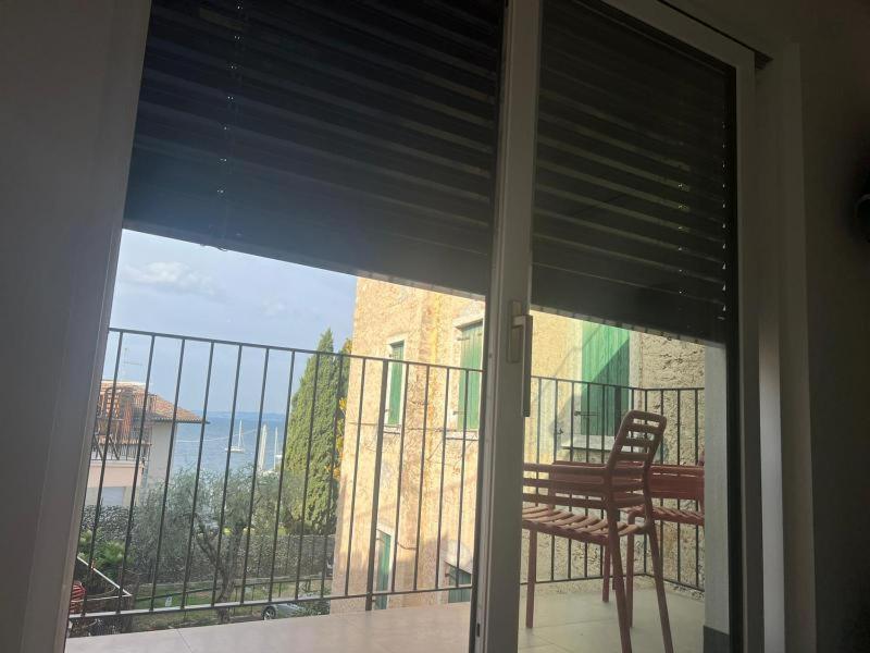 New Marina Apartments Torri Del Benaco Buitenkant foto