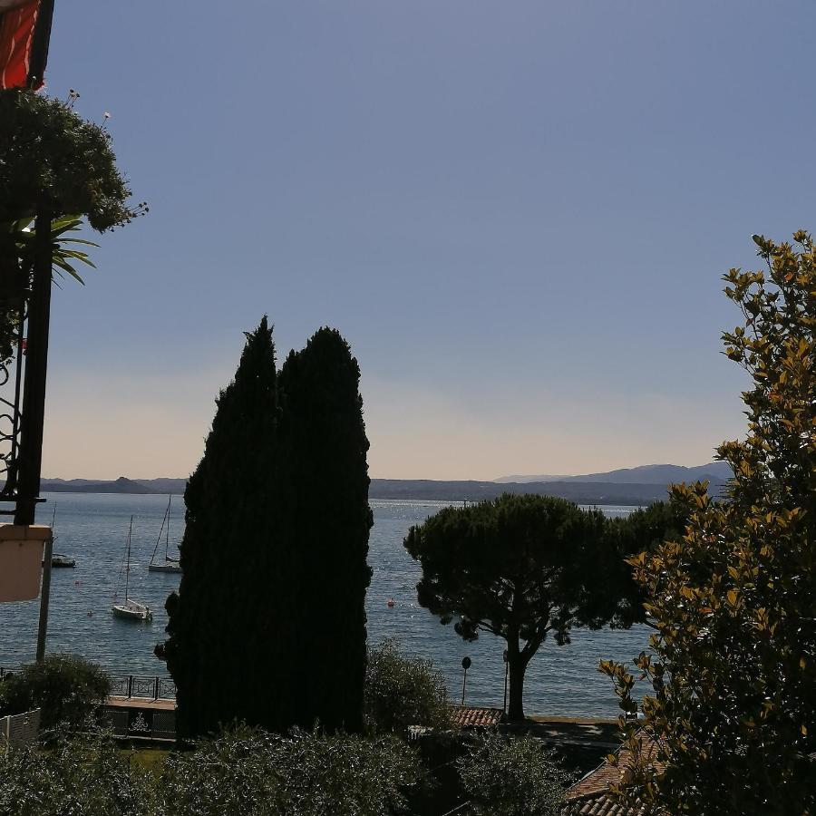 New Marina Apartments Torri Del Benaco Buitenkant foto