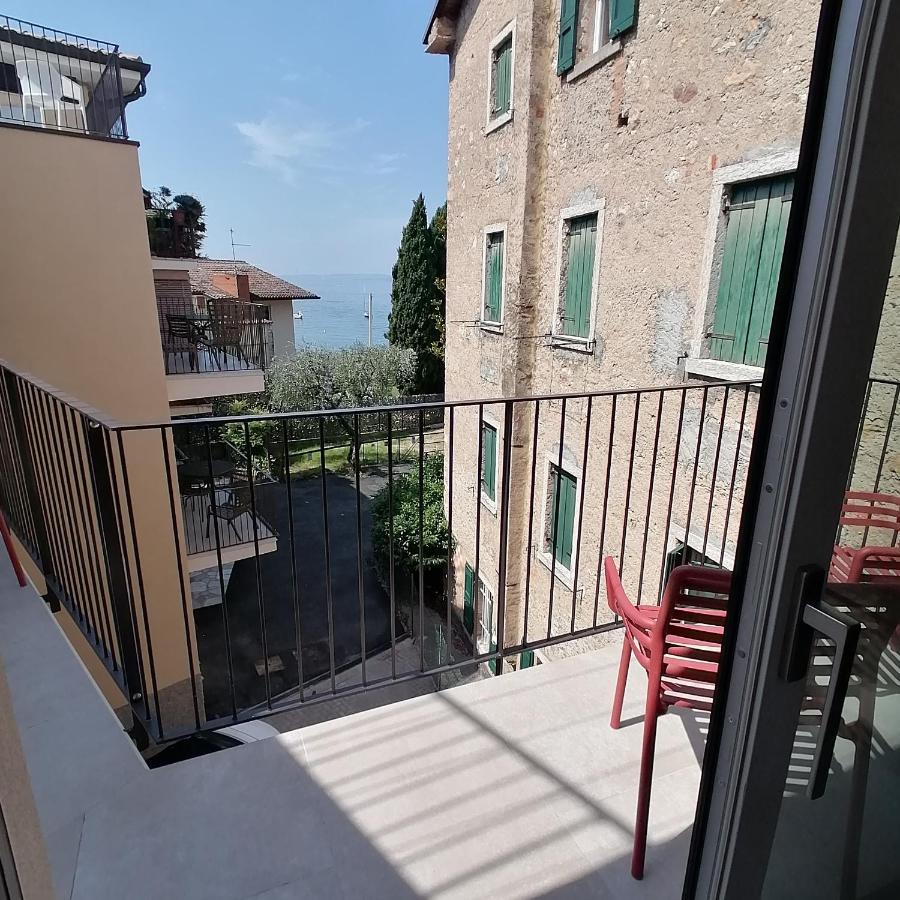 New Marina Apartments Torri Del Benaco Buitenkant foto